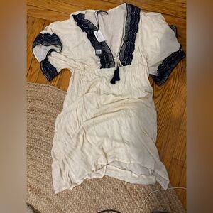 NWT!!! BCBGMaxAzria Ivory cover up with Lace detail